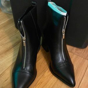 Just Fab ankle boots